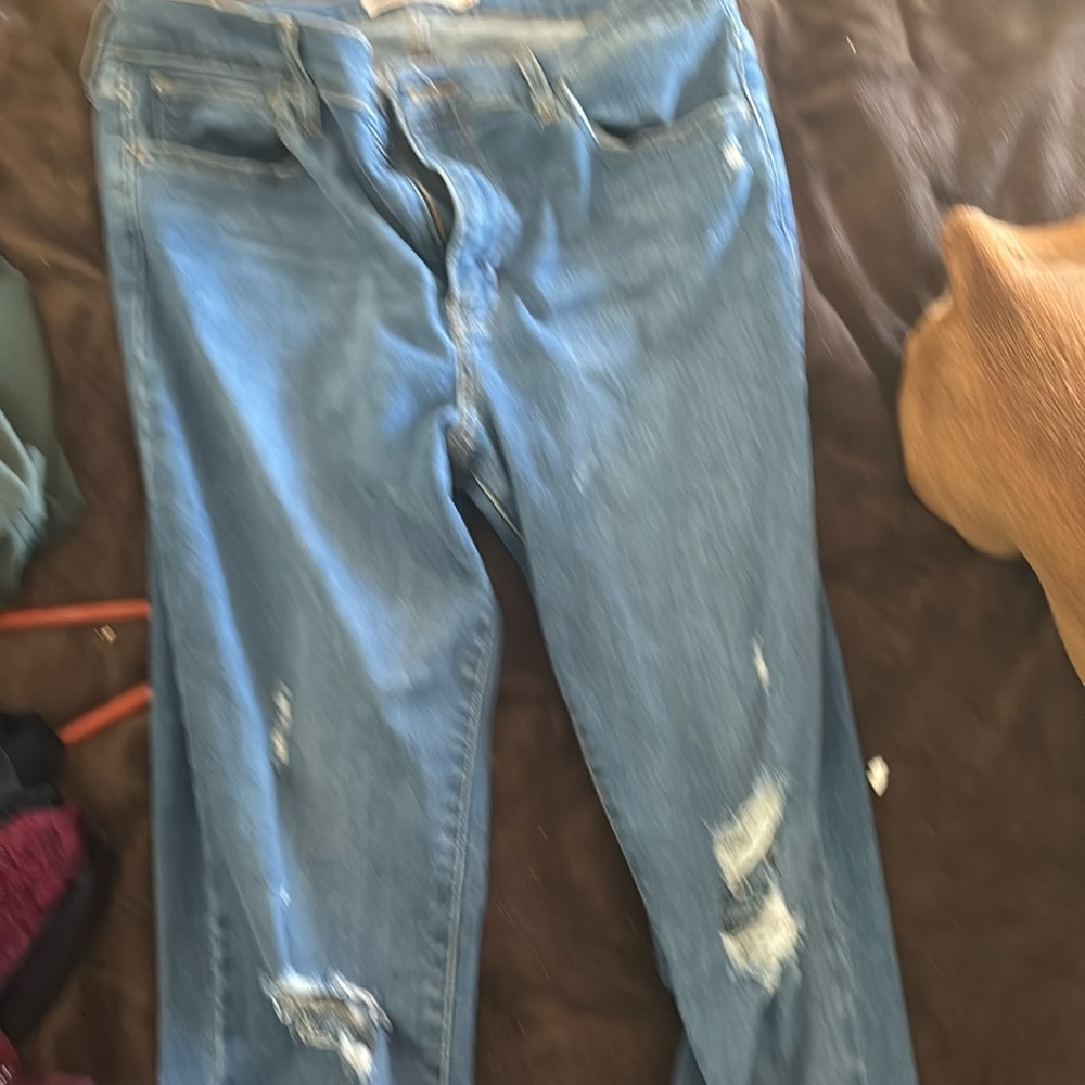 Levi’ Strauss & CO